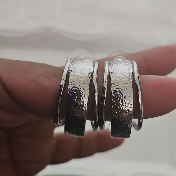 Guess Bundle Loop & Chandler Earrings Silver & Gold Plated - Picture 12 of 16